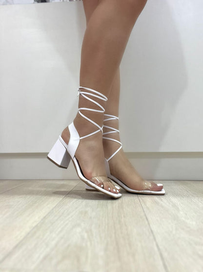 Tacones Blaancos con Transparencia y trenzas Romanas| Eleglam (Copia)