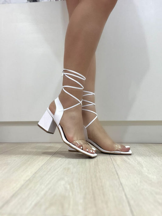Tacones Blaancos con Transparencia y trenzas Romanas| Eleglam (Copia)