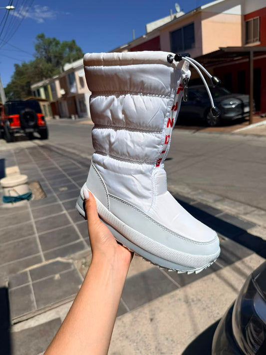 Bota Impermeable Blanca Forrada en Chiporro